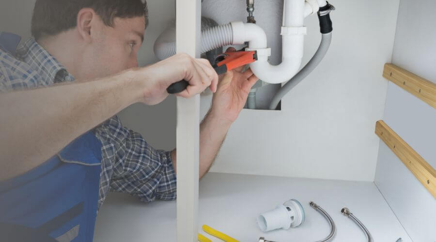 Expert burst pipe repair services in Batesville, AR